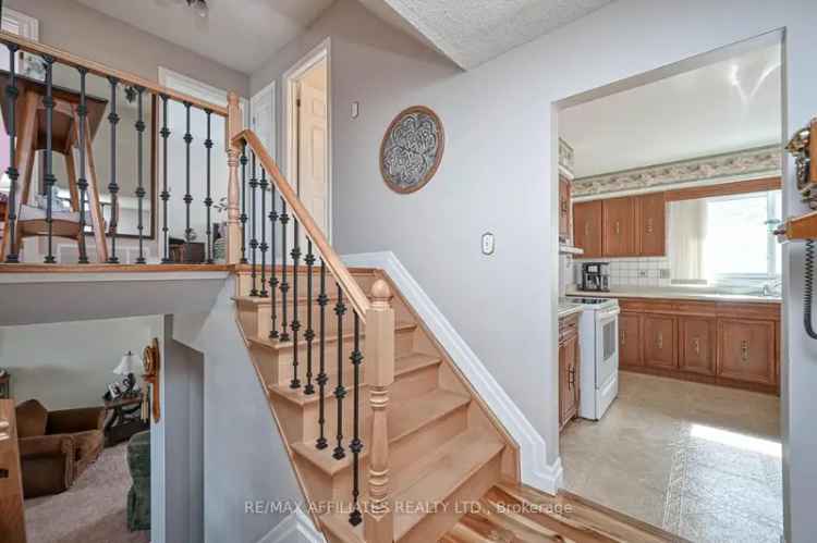 House For Sale in Smiths Falls, Ontario