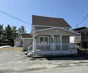 Affordable Home Near Amenities - Ideal for First-Time Buyers and Retirees