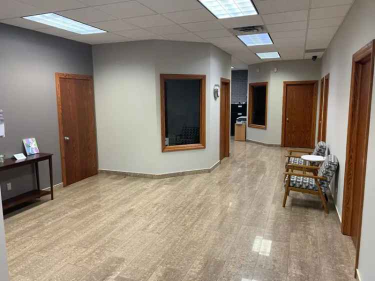 Office building For Rent in 435, York Boulevard, Hamilton, Ontario