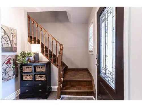 3-Bedroom Home for Sale in Meadowvale Mississauga