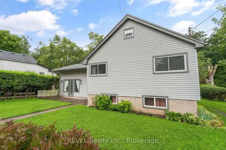 4 Bedroom Home Near Downtown Ridgeway - Huge Garage