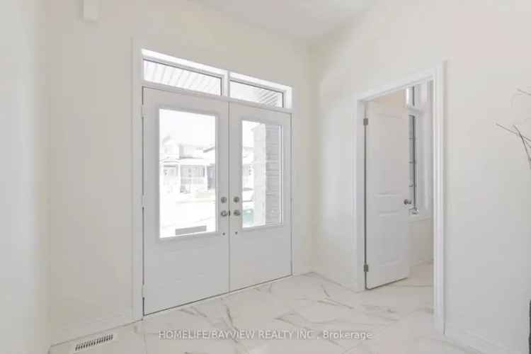 House For Sale in Aurora, Ontario