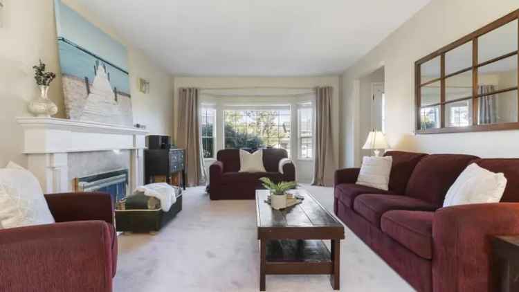 Buy House in Fleetwood Meadows with 3 Bedrooms and Spacious Yard
