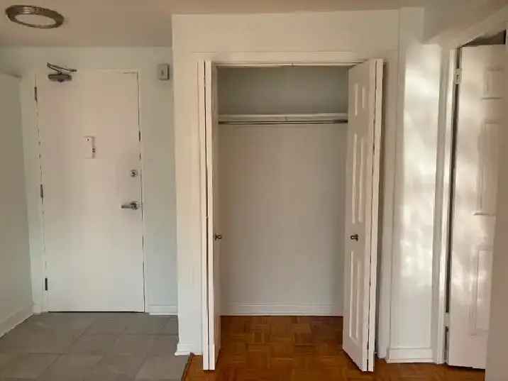 1 Bedroom Apartment Downtown O'Connor Nepean St