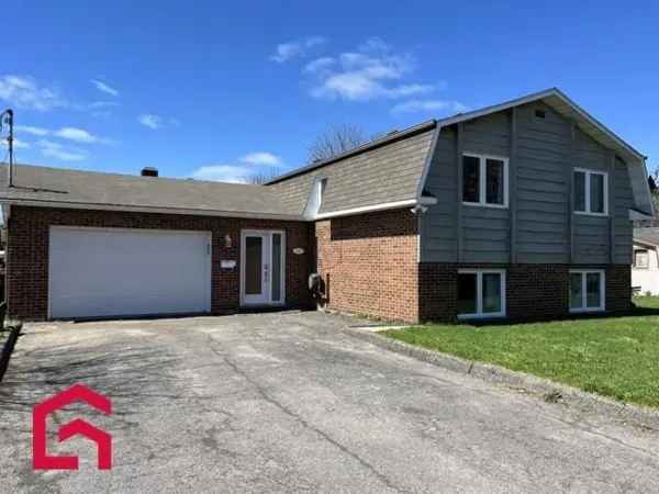 Spacious 5-Bedroom Split-Level Home Near Water
