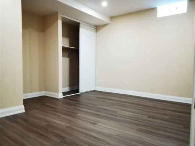 Renovated 2-Bedroom Condo Near Shops and Transit