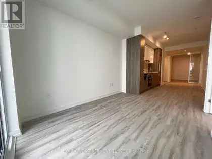 2 rooms apartment of 600 m² in Toronto