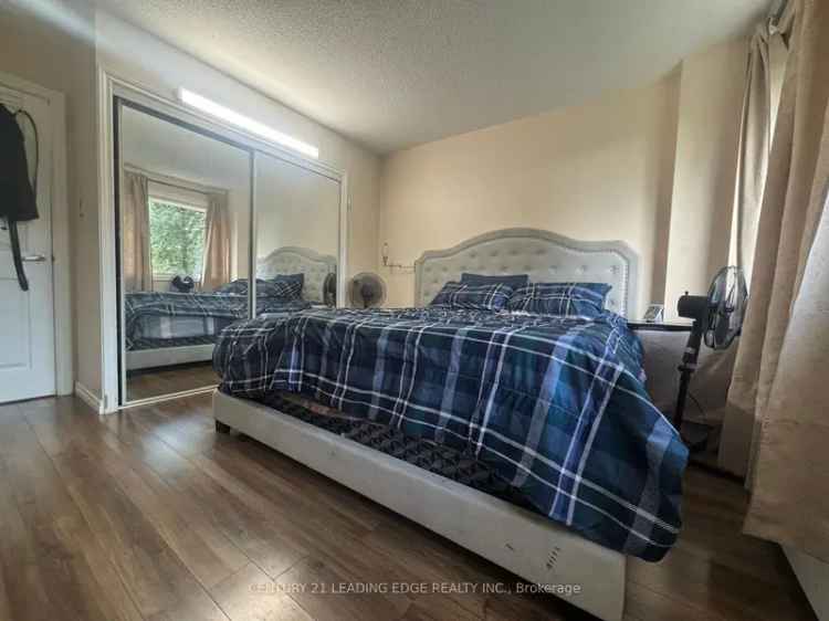 Condo For Sale in 725, Don Mills Road, Toronto, Ontario