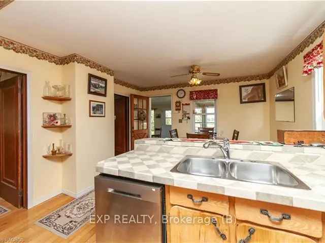 House For Sale in Meaford, Ontario