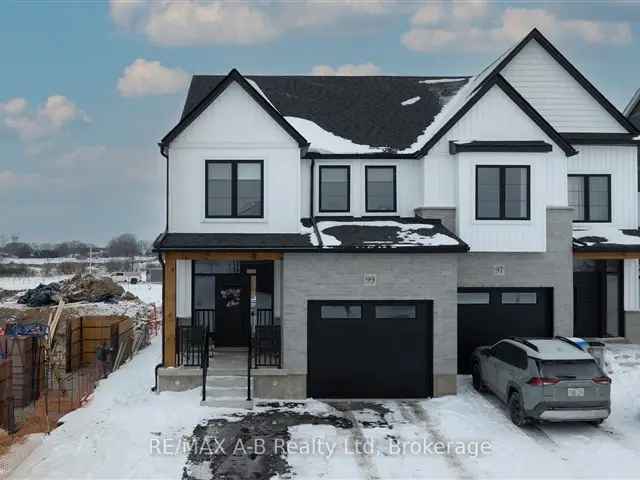 1950 Sq Ft 4 Bedroom Semi-Detached Home in Mitchell