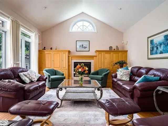 House For Sale in The Blue Mountains, Ontario