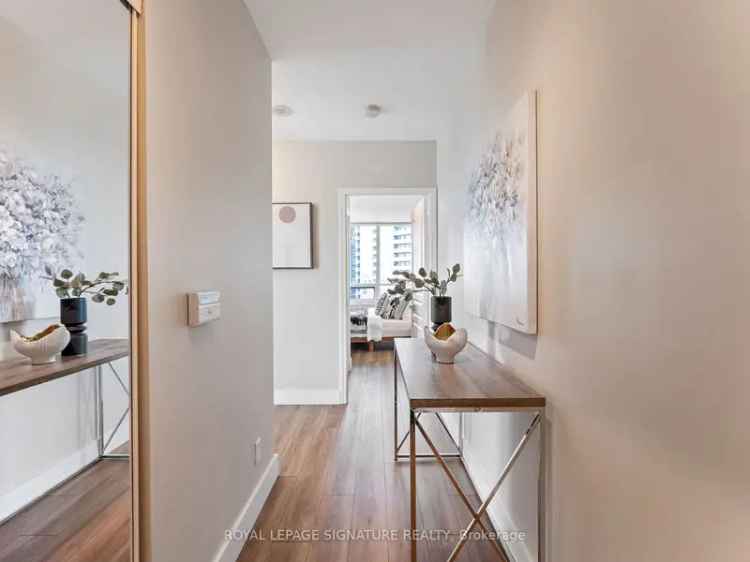 Condo For Sale in 2230, Lake Shore Boulevard West, Toronto, Ontario