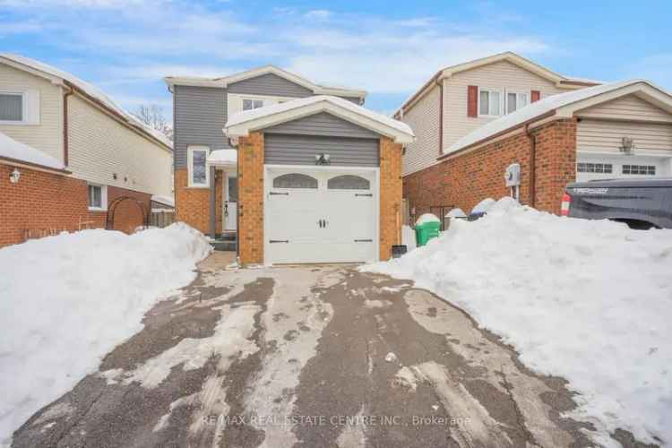 Luxury Detached Home for Rent in Meadowvale with High-End Finishes