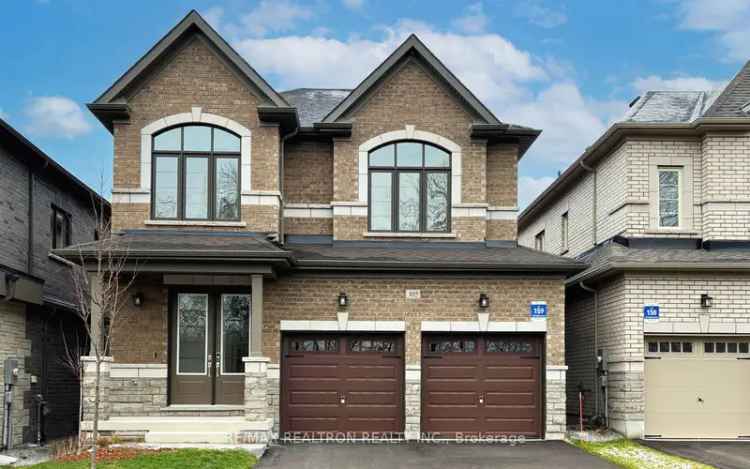 Luxury 2390 Sq Ft Home in Midhurst Valley