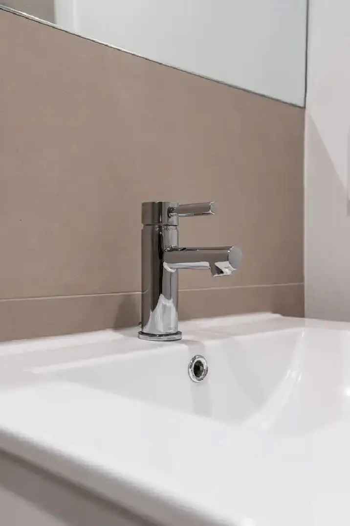 2 Bed Apartment for Rent in Toronto