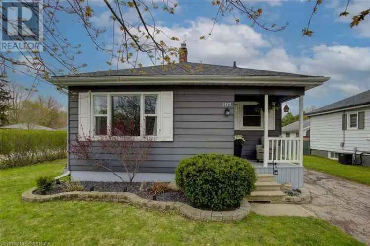 Charming Bungalow 2 Bedroom Freehold Home Updated Kitchen