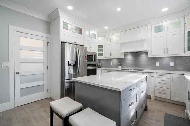 8-Bed 5-Bath Home Surrey Cloverdale Renovated House