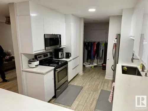 Townhouse For Sale in Patricia Heights Edmonton
