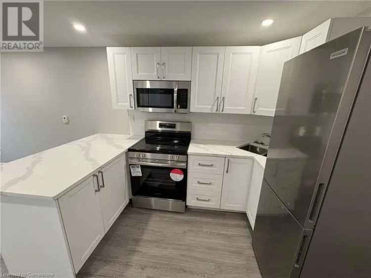 Fully Renovated 2-Bedroom Apartment Main Floor