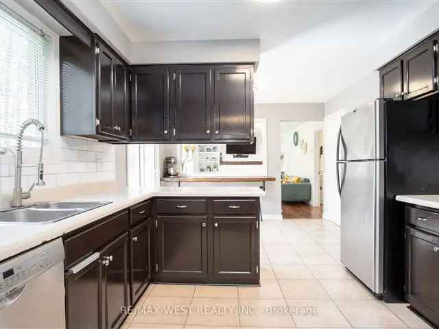 House For Sale in Waterloo, Ontario