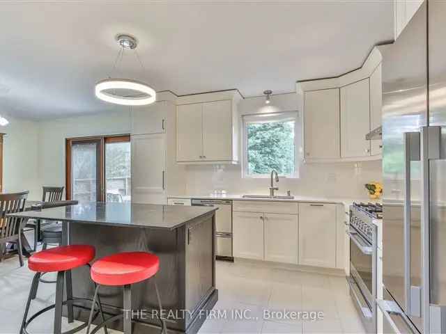 Beautiful 4-Level Sidesplit Home in West Lorne