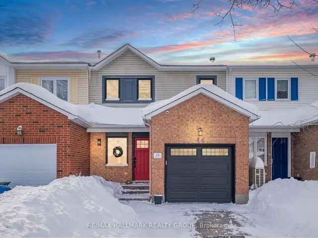 Updated Townhome in Kanata Tech District - Ravine Views