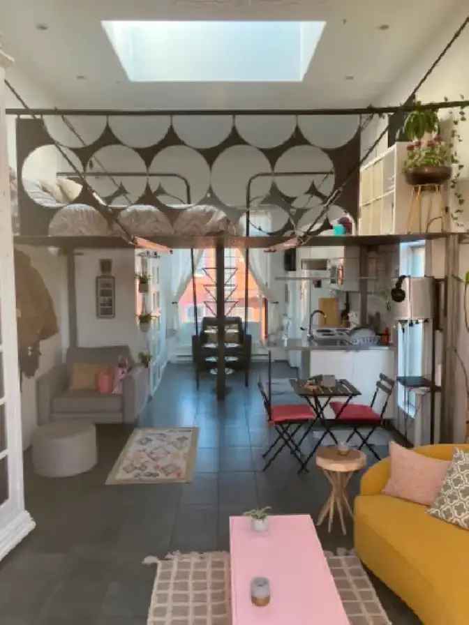 Plateau petit loft studio spectaculaire rénové avec terrasse