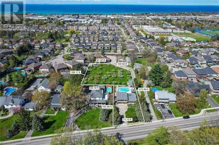 Country Living near Downtown with Escarpment Views