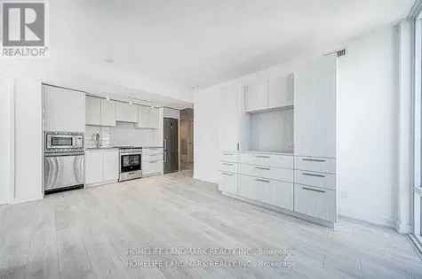 3 rooms apartment of 177 m² in Toronto