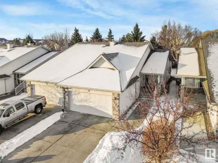55+ Half Duplex Bungalow in Glastonbury - Walking Path