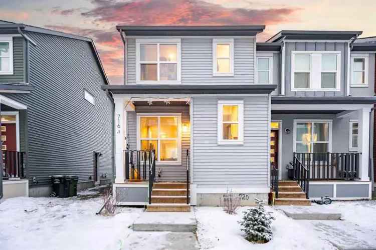 Townhouse For Rent in Calgary, Alberta