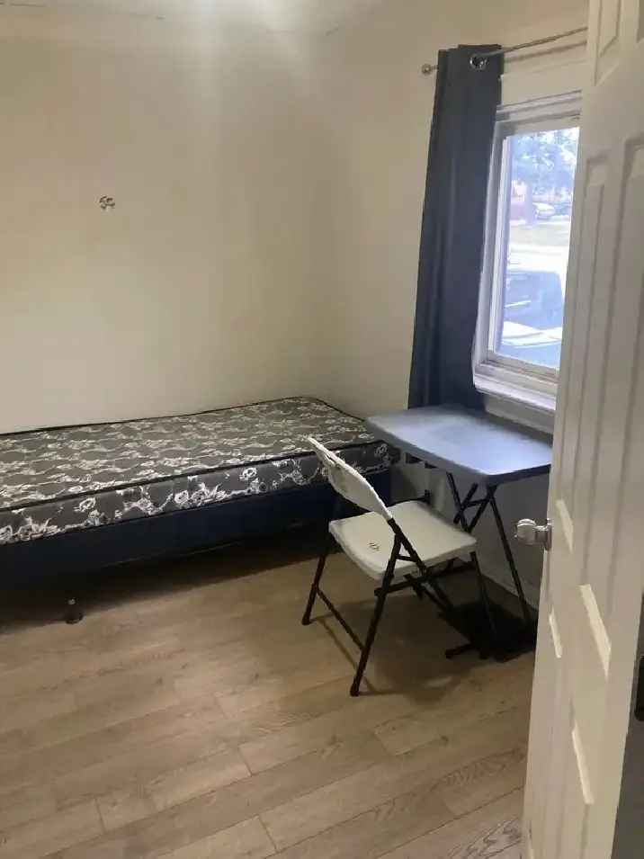 Room for rent