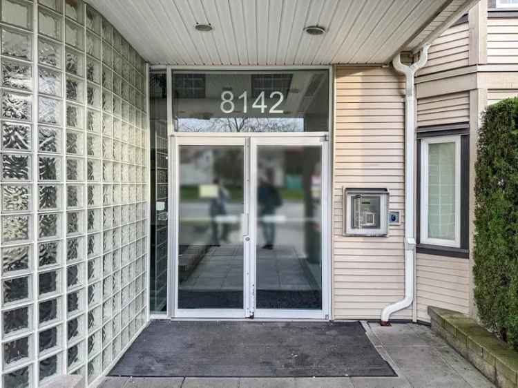 A $721,990.00 Apartment/Condo with 2 bedrooms in West Newton, Surrey