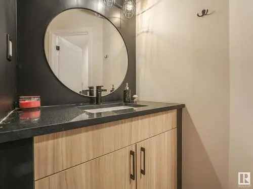 Townhouse For Sale In Edmonton Alberta