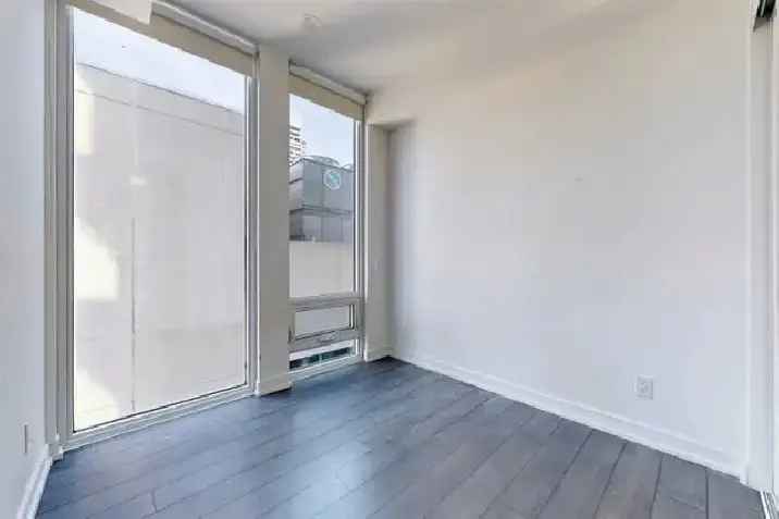 2 Bedroom Apartment for Rent in Downtown Toronto with Modern Amenities