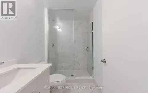 Penthouse Living Clarkson Village 2 Bed 2 Bath