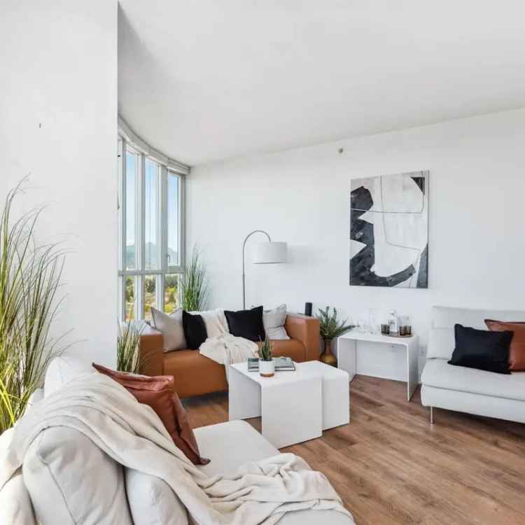 Sub Penthouse with 180 Views 2 Beds 2 Baths Cedar Cottage