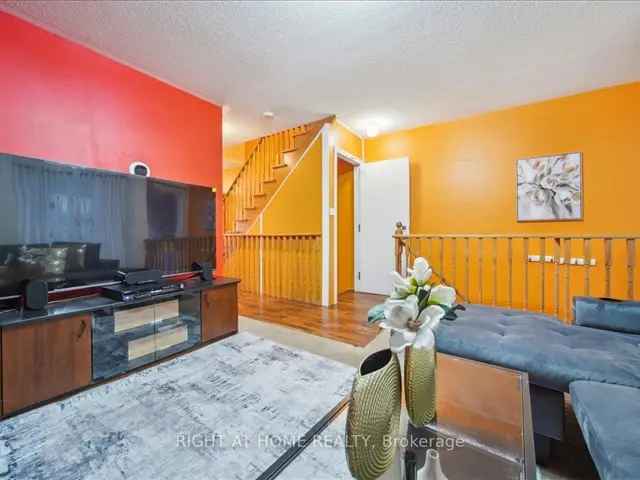 Two-Unit Freehold Townhouse in Oakdale Village Toronto