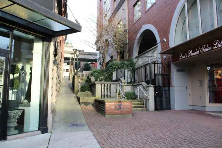 A $480,000.00 Apartment/Condo with 1 bedroom in Downtown NW, New Westminster