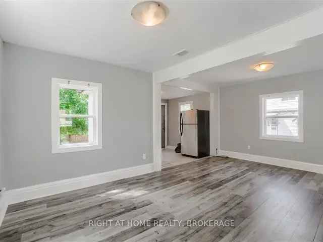 Charming 3-Bedroom Corner Home Near Downtown St Catharines