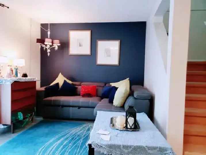 Furnished Room for Rent – Female Only in Millwoods