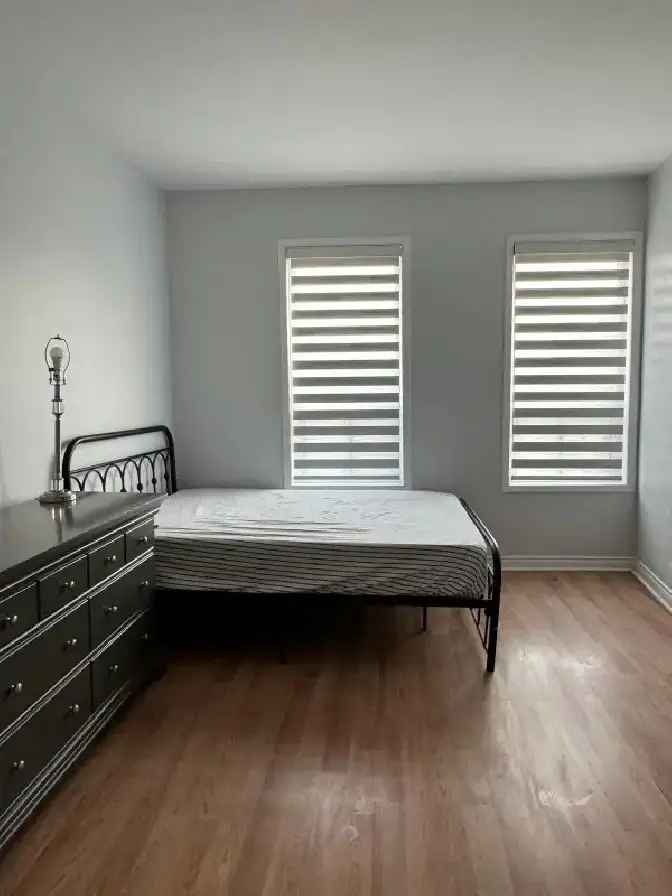 3 Bed 1 Bath Apartment in Trendy Queen West Toronto
