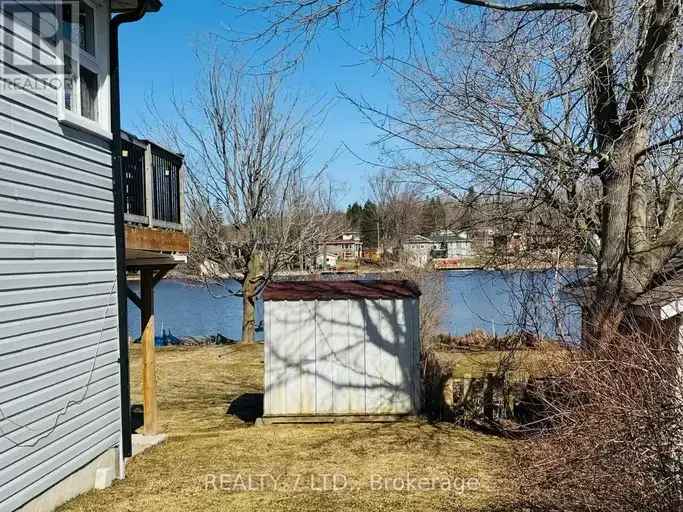 4-Bedroom Waterfront House on Chemong Lake