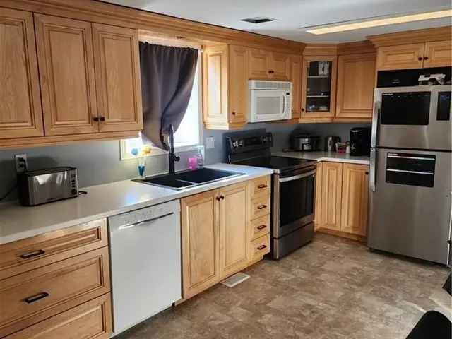 Grand River Paradise Rental 3 Bed 2 Bath