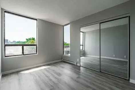 1 room apartment of 54 m² in Montreal