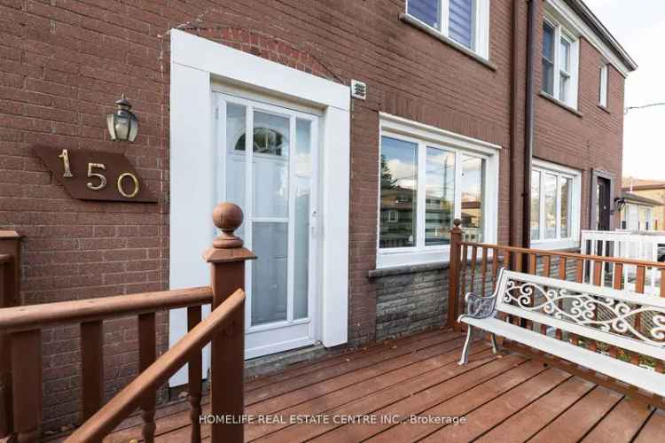 House For Sale in Toronto, Ontario