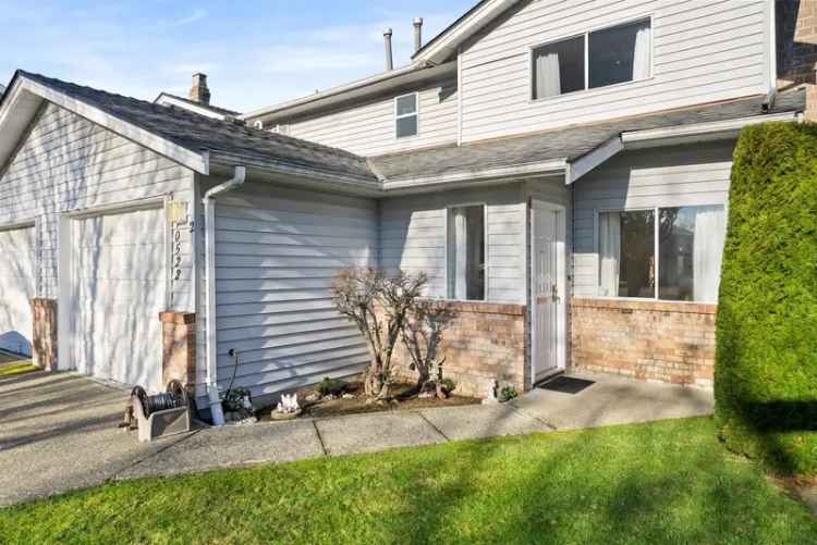 Cozy Family Home in Richmond: 3 Bed, 3 Bath Duplex