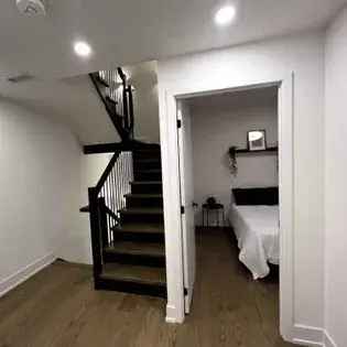 1 room apartment of 184 m² in Toronto