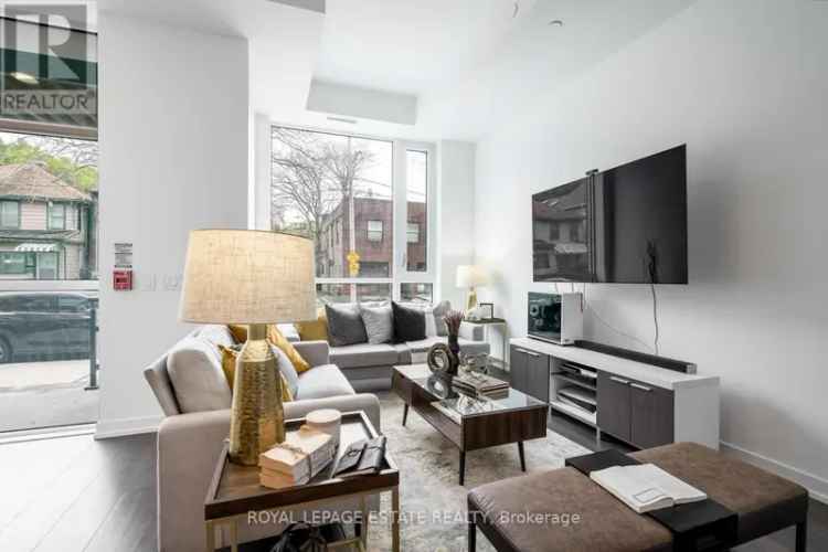 Rent Spacious Condo Townhome in Leslieville with Modern Features