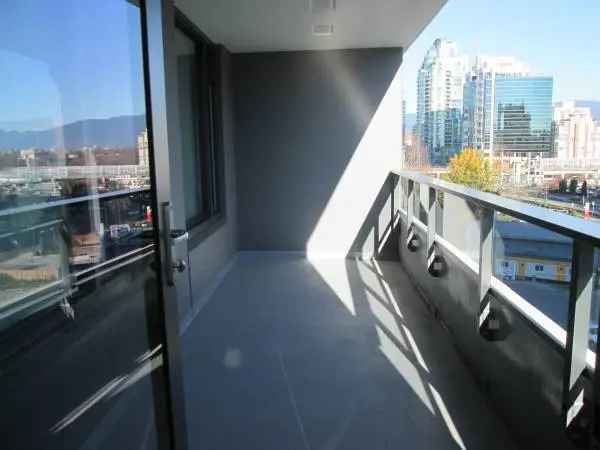 $3,500 / 2br – 805ft2 – Mint Elegant 2 Bed 2 Bath at Navio–False Creek-Ready Anytime! (1678 Pullman Porter Street)